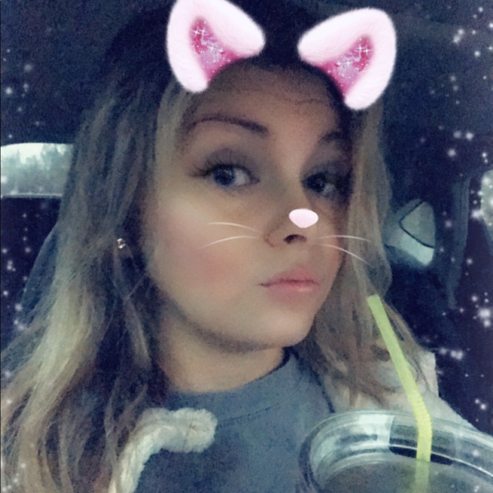 Meet your Posher, Kim